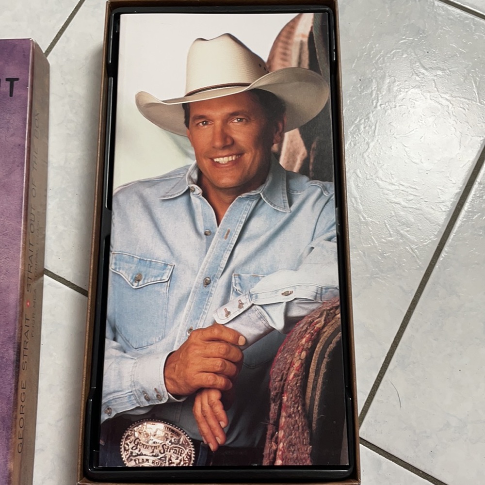 George Strait 4-cd box set - Picture 2 of 10